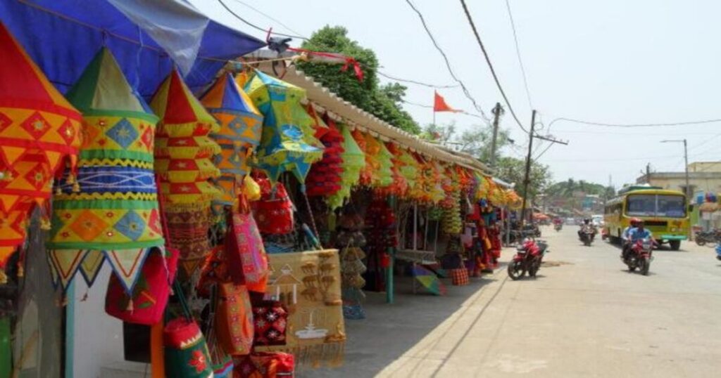 Puri: Pipili and the Appliqué Lanes